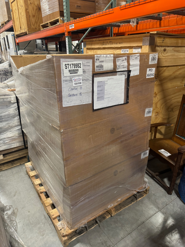 Image of Unused Quantum Storage Systems Containers